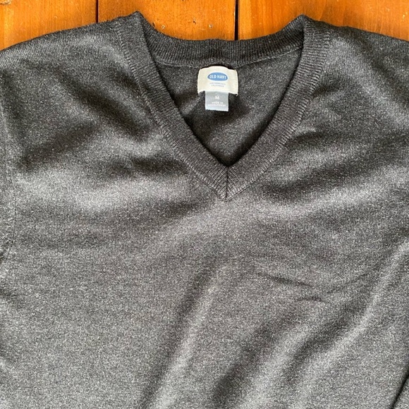 Old Navy V-Neck Casual Sweater - Picture 1 of 9
